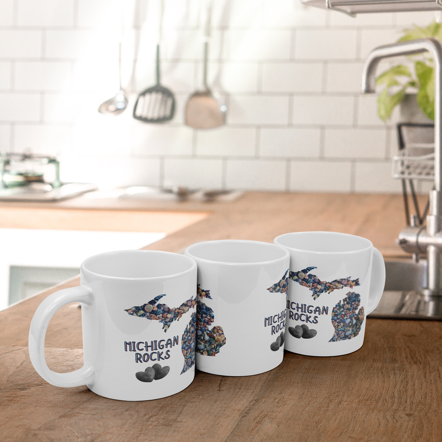 Michigan_Rocks_20oz_Mug_Line_Angle_Mockup.png